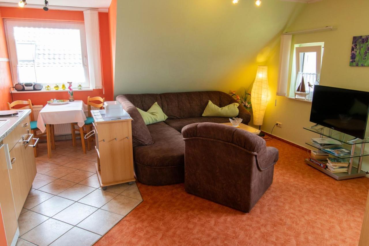 Urlaubs-Appartement Am Dorfrand Wieck Eksteriør bilde